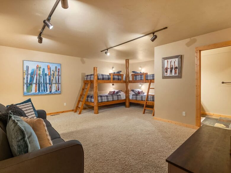 Luxury Mountain Escape with Panoramic Whitefish Views - Whitefish, Montana