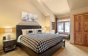 Luxury Mountain Escape with Panoramic Whitefish Views - Whitefish, Montana