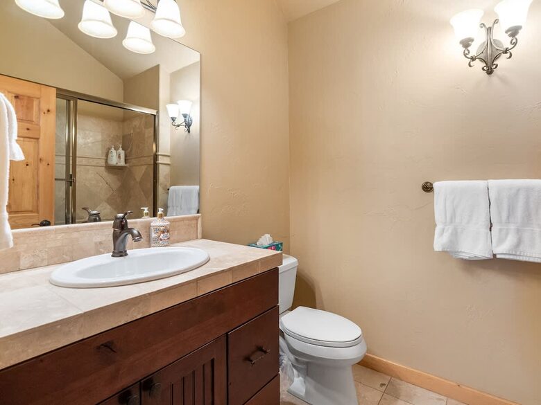 Luxury Mountain Escape with Panoramic Whitefish Views - Whitefish, Montana
