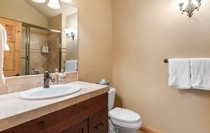Luxury Mountain Escape with Panoramic Whitefish Views - Whitefish, Montana