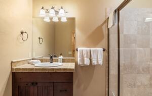 Luxury Mountain Escape with Panoramic Whitefish Views - Whitefish, Montana