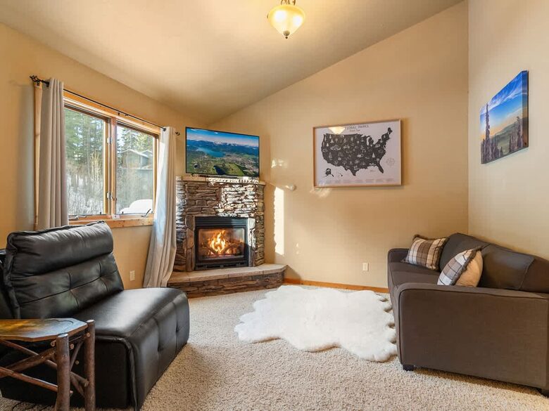 Luxury Mountain Escape with Panoramic Whitefish Views - Whitefish, Montana