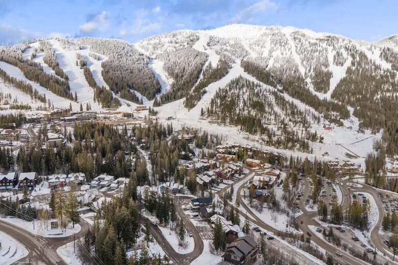 Luxury Mountain Escape with Panoramic Whitefish Views - Whitefish, Montana