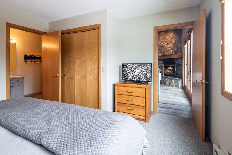 Ski-In/Ski-Out Big Sky Retreat Near Mountain Village - Big Sky, Montana
