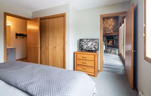 Ski-In/Ski-Out Big Sky Retreat Near Mountain Village - Big Sky, Montana