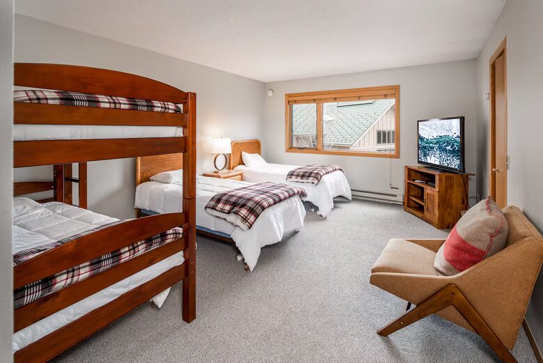 Ski-In/Ski-Out Big Sky Retreat Near Mountain Village - Big Sky, Montana