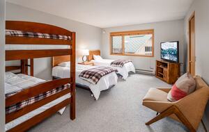 Ski-In/Ski-Out Big Sky Retreat Near Mountain Village - Big Sky, Montana