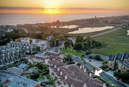 Walkable Carlsbad Village Retreat with Ocean & Lagoon Glimpses - Carlsbad, California