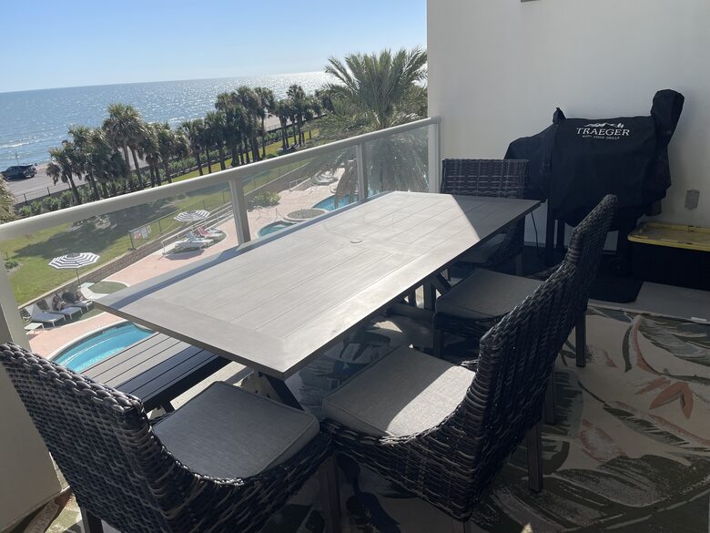 Diamond Beach Resort Retreat with Gulf Views & Lazy River - Galveston, Texas