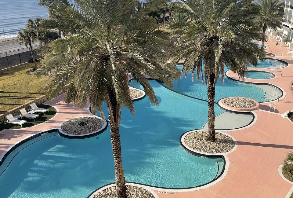 Diamond Beach Resort Retreat with Gulf Views & Lazy River - Galveston, Texas