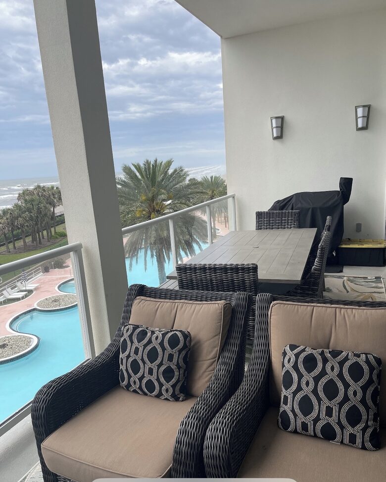 Diamond Beach Resort Retreat with Gulf Views & Lazy River - Galveston, Texas