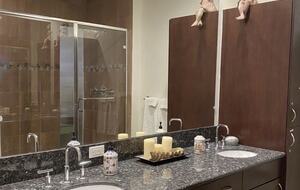 Diamond Beach Resort Retreat with Gulf Views & Lazy River - Galveston, Texas
