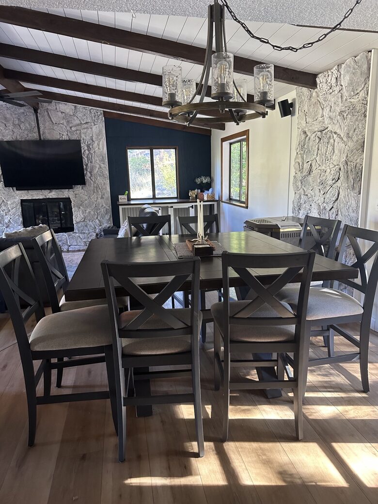 Kitchen table for 8 with expander