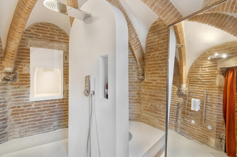 La Tour - Toulouse, France