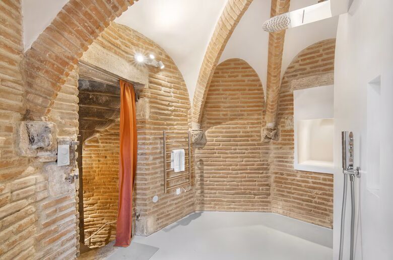 La Tour - Toulouse, France