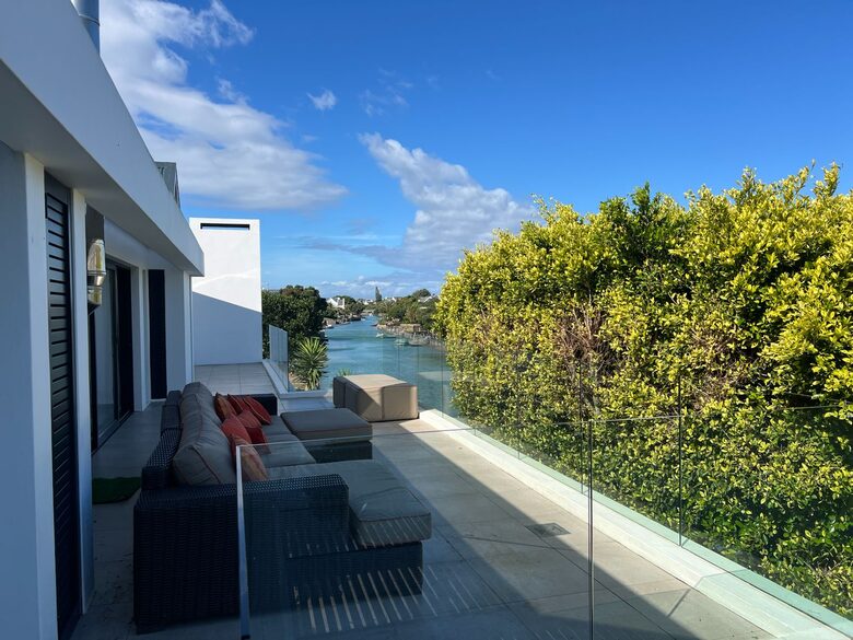 Elegant St Francis Bay Luxury Shore Rd Home - St Francis Bay, South Africa