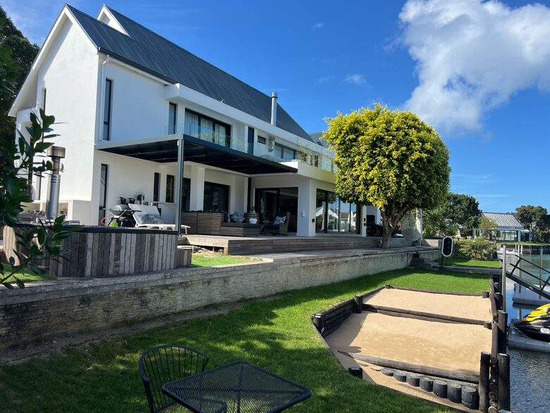 Elegant St Francis Bay Luxury Shore Rd Home - St Francis Bay, South Africa