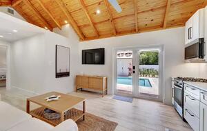 Delray Coastal Retreat with Guest House & Pool - Delray Beach, Florida