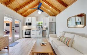 Delray Coastal Retreat with Guest House & Pool - Delray Beach, Florida
