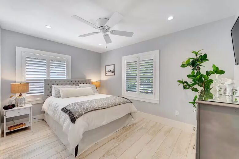Delray Coastal Retreat with Guest House & Pool - Delray Beach, Florida