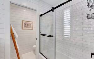 Delray Coastal Retreat with Guest House & Pool - Delray Beach, Florida
