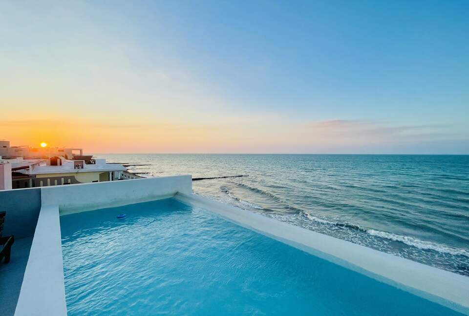 Modern Yucatán Beach House with Rooftop Pool & Direct Sand Access - Chuburná, Mexico