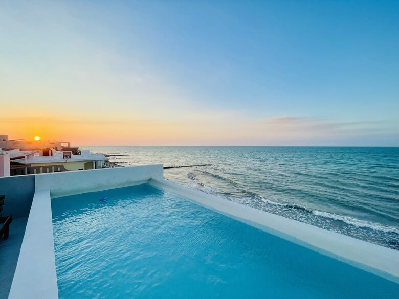 Modern Yucatán Beach House with Rooftop Pool & Direct Sand Access - Chuburná, Mexico