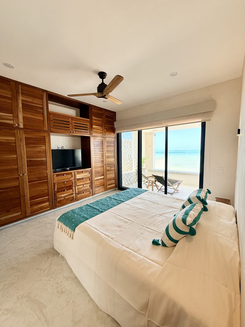 Modern Yucatán Beach House with Rooftop Pool & Direct Sand Access - Chuburná, Mexico