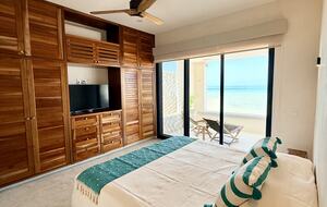 Modern Yucatán Beach House with Rooftop Pool & Direct Sand Access - Chuburná, Mexico
