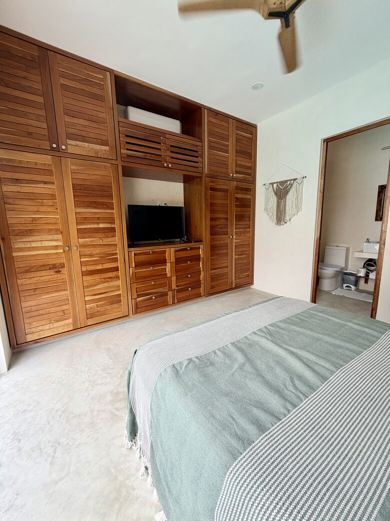 Modern Yucatán Beach House with Rooftop Pool & Direct Sand Access - Chuburná, Mexico