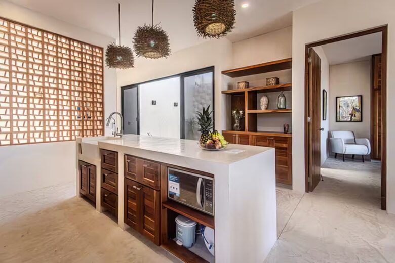 Modern Yucatán Beach House with Rooftop Pool & Direct Sand Access - Chuburná, Mexico