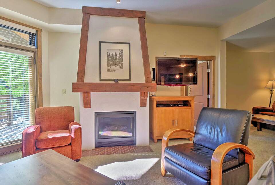 Copper Mountain Condo Near Slopes & Village - Frisco, Colorado