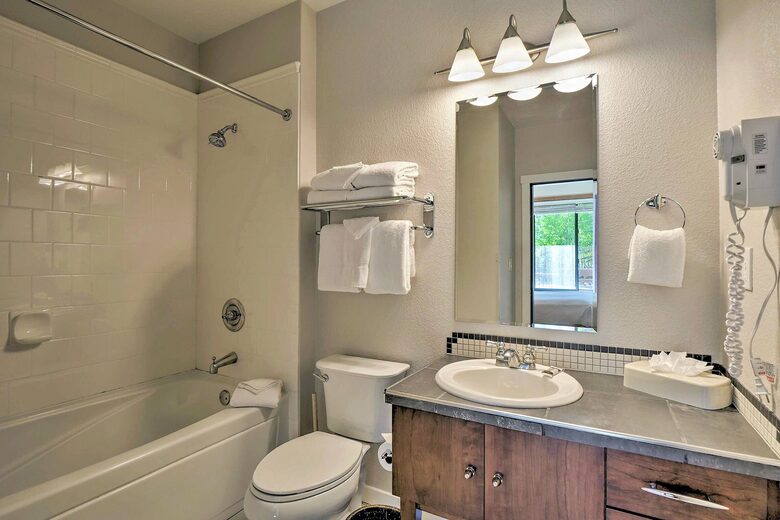 Copper Mountain Condo Near Slopes & Village - Frisco, Colorado