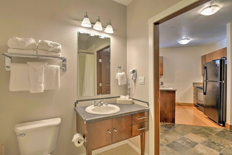 Copper Mountain Condo Near Slopes & Village - Frisco, Colorado