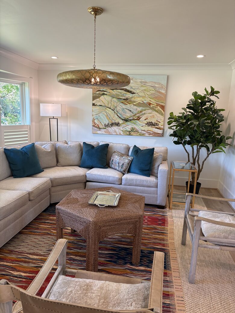 Waterfront Lowcountry Retreat Beneath Historic Live Oaks - Charleston, South Carolina