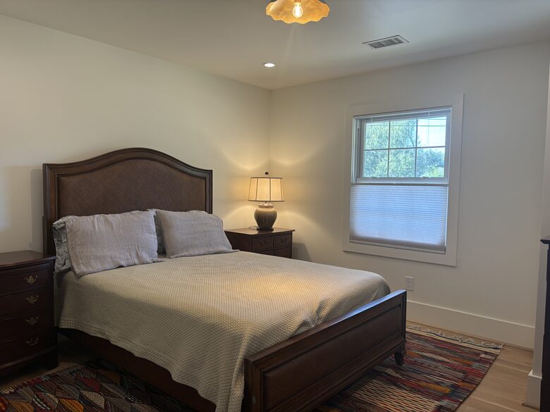 Waterfront Lowcountry Retreat Beneath Historic Live Oaks - Charleston, South Carolina