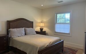 Waterfront Lowcountry Retreat Beneath Historic Live Oaks - Charleston, South Carolina
