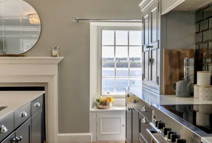 Coastal Elegance on Findhorn Bay - upper apartment - Moray, United Kingdom
