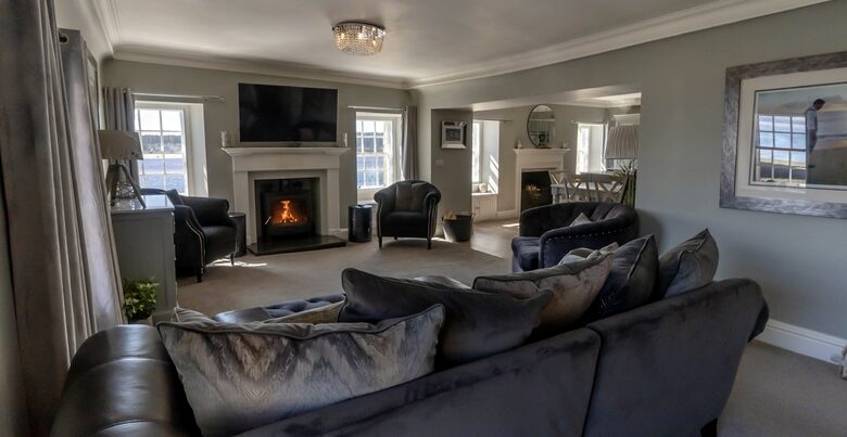 Coastal Elegance on Findhorn Bay - upper apartment - Moray, United Kingdom