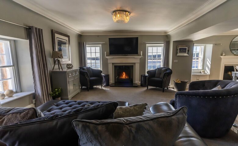 Coastal Elegance on Findhorn Bay - upper apartment - Moray, United Kingdom