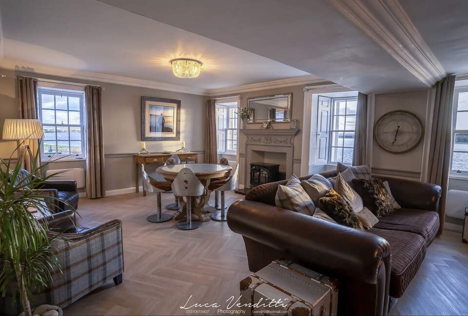 Coastal Elegance on Findhorn Bay - upper apartment - Forres, Highlands, United Kingdom