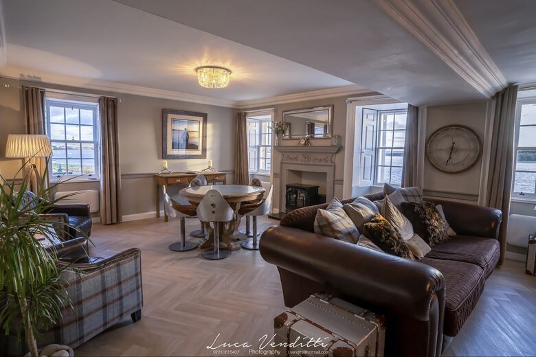 Coastal Elegance on Findhorn Bay - upper apartment - Moray, United Kingdom