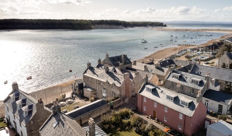 Coastal Elegance on Findhorn Bay - upper apartment - Moray, United Kingdom