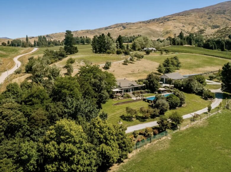 Central Otago Retreat Sanctuary on 21 Hectares - Cromwell, New Zealand