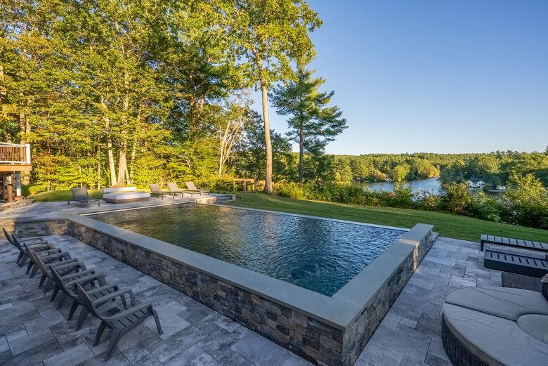 Luxury Mt. Wachusett Boston Lakehouse - Westminster, Massachusetts