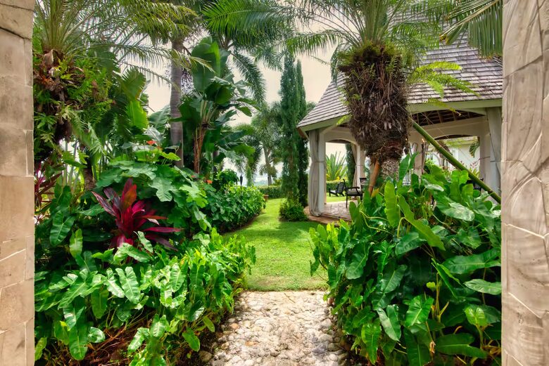 Bambu Villa | Montego Bay Marvel - Hopewell, Jamaica