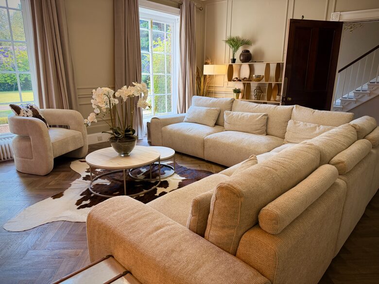 Historic English Estate with Private Grounds - Ormskirk, United Kingdom