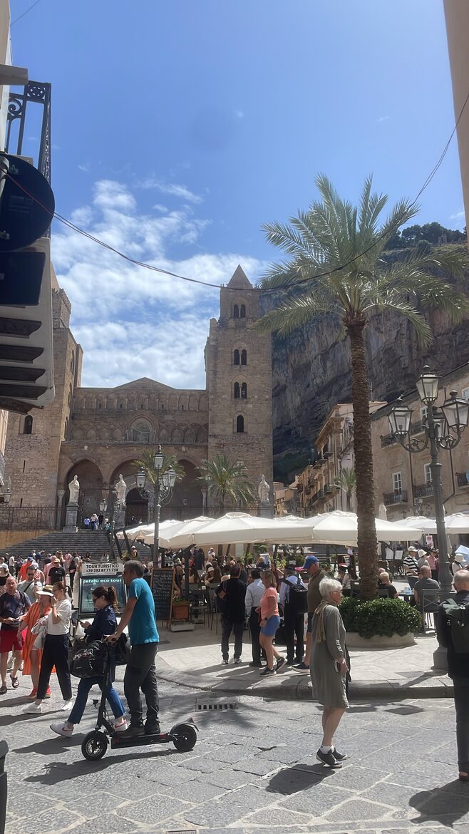 Seaside Charm in Historic Cefalù - Cefalù, Italy