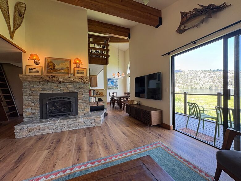 Renovated Mountain Escape Near June Lake Village - June Lake, California