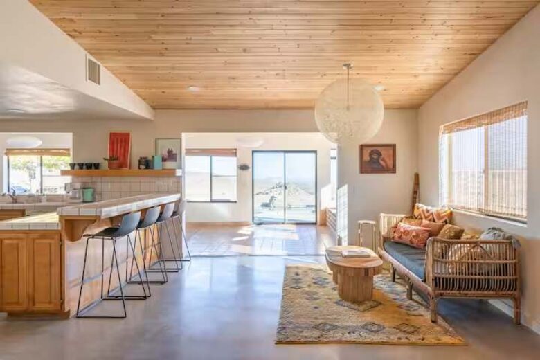 Retro Desert Hideaway on 2.5 Acres Near Joshua Tree - Yucca Valley, California